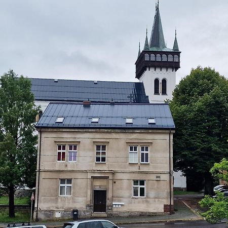 Apartman U Kostela Семили Экстерьер фото